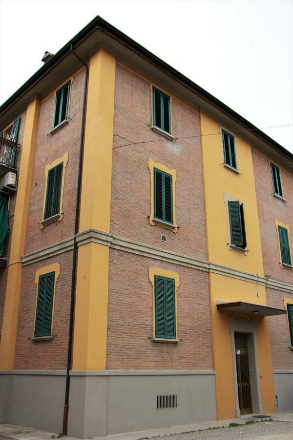 Anna'S Apartment, The Heart Of Bologna. Bagian luar foto