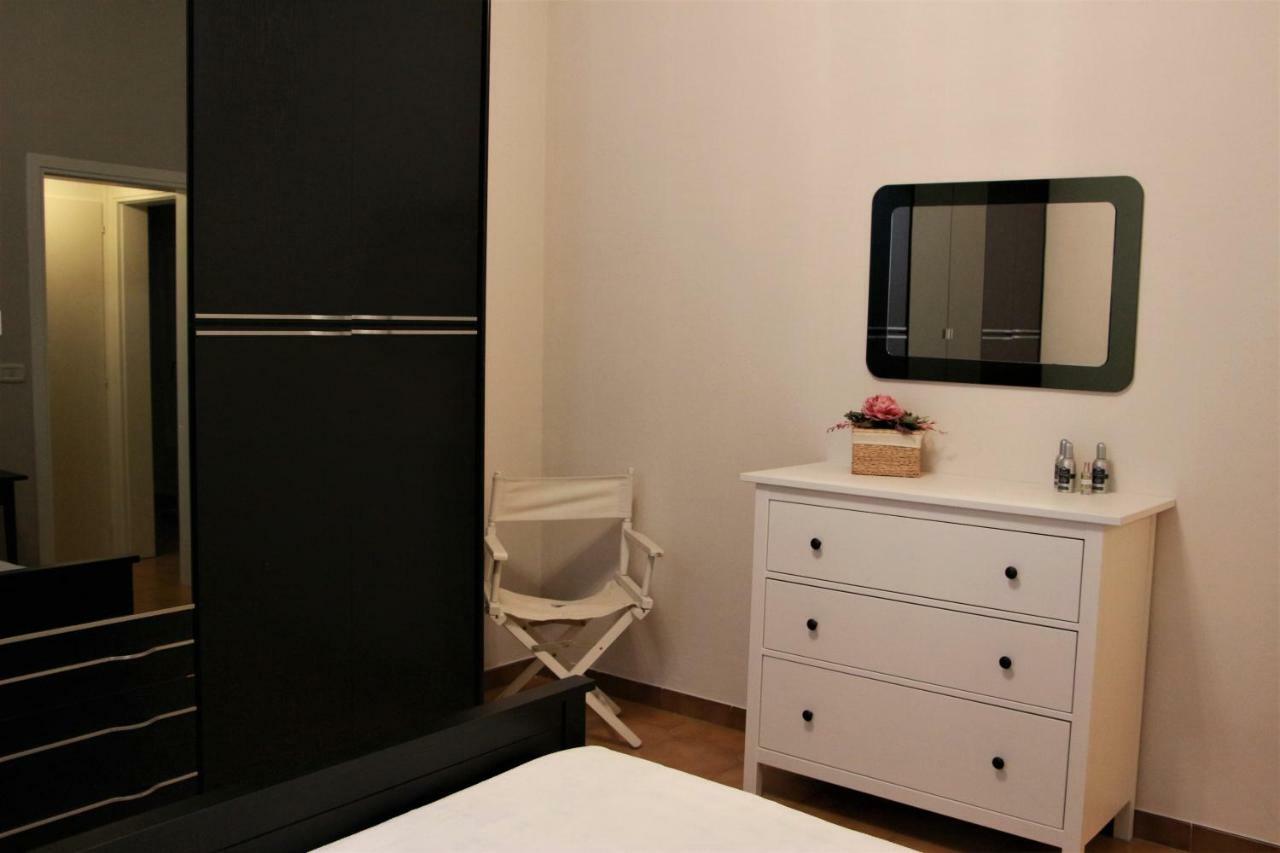 Anna'S Apartment, The Heart Of Bologna. Bagian luar foto