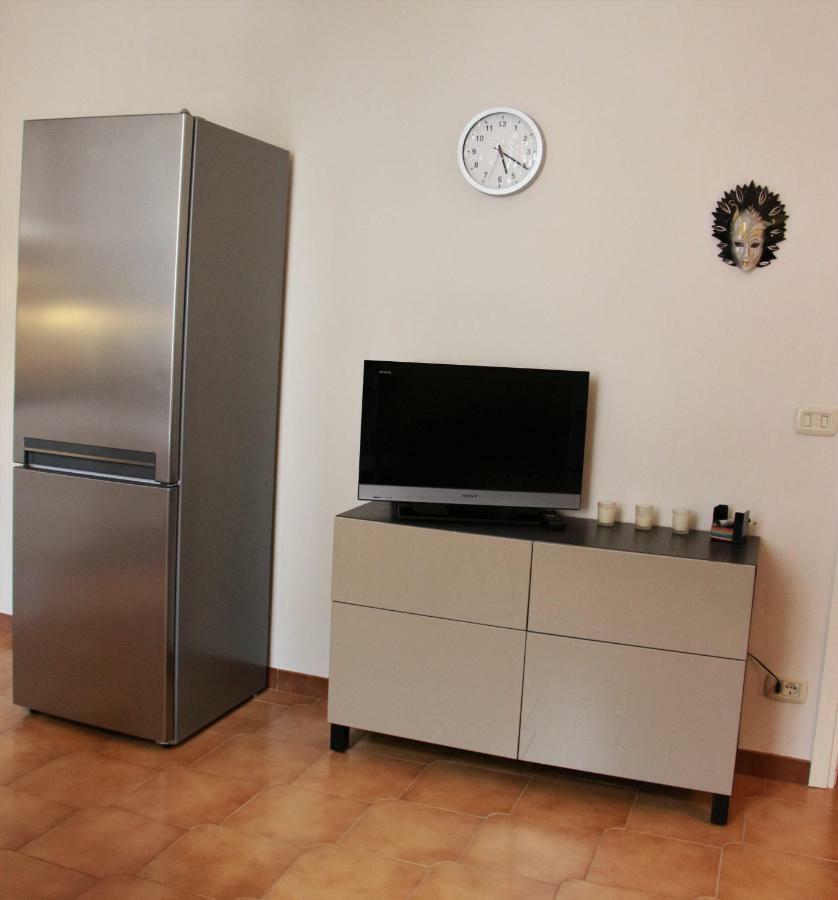 Anna'S Apartment, The Heart Of Bologna. Bagian luar foto